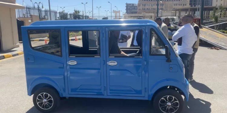 بأمر المحافظ.. السيارة الكهربائية صديقة البيئة بديلًا لـ «التوك توك» في شوارع الإسكندرية 1 - جريدة الجمهورية بأمر المحافظ.. السيارة الكهربائية صديقة البيئة بديلًا لـ «التوك توك» في شوارع الإسكندرية