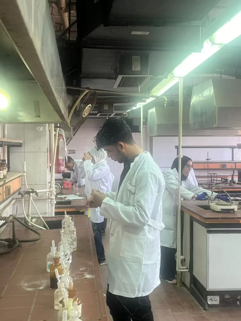 طلاب كليات القطاع الصحي بجامعة القاهرة الأهلية يؤدون الامتحانات العملية في أجواء من الانضباط والتنظيم 21 - جريدة الجمهورية WhatsApp Image 2026 05 25 at 2.15.19 PM 1 - جريدة الجمهورية