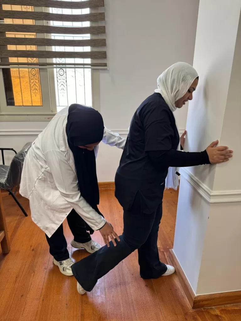 طلاب كليات القطاع الصحي بجامعة القاهرة الأهلية يؤدون الامتحانات العملية في أجواء من الانضباط والتنظيم 27 - جريدة الجمهورية WhatsApp Image 2026 05 25 at 2.15.20 PM 2 - جريدة الجمهورية