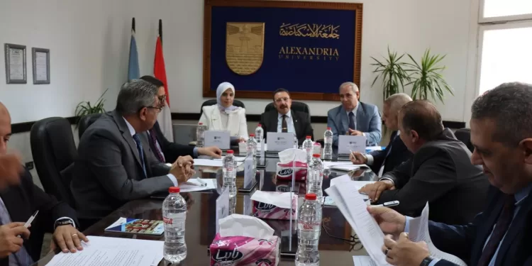 عقد أول اجتماع للمجلس الأعلى للشركات لجامعة الإسكندرية لتعزيز الابتكار والاستثمار وتعظيم موارد الجامعة الذاتية