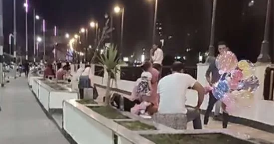في ثاني أيام عيد الأضحى.. الممشى السياحي والحدائق متنفس «الشراقوة» المفضّل 1 - جريدة الجمهورية في ثاني أيام عيد الأضحى.. الممشى السياحي والحدائق متنفس «الشراقوة» المفضّل