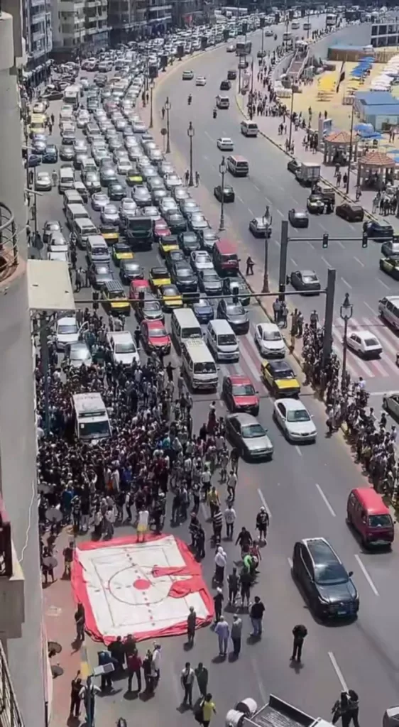 بينها استخدام «الهيدروليكي».. خطة ذكية للحماية المدنية لإنقاذ شخص من الانتحار بكورنيش الإسكندرية 5 - جريدة الجمهورية WhatsApp Image 2026 05 30 at 9.09.47 PM - جريدة الجمهورية