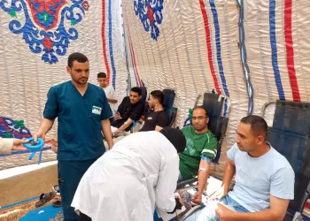 ملحمة تكافلية بالشرقية.. شباب «الصنافين» يجمعون 1066 كيس دم في يومين