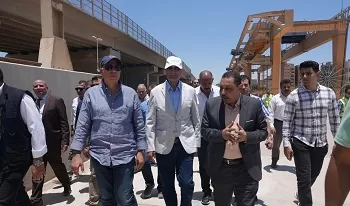 وزير الري ومحافظ أسيوط يتفقدان قناطر أسيوط الجديدة ومحطتها الكهرومائية