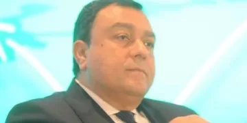 تهنئة خاصة للسفير إيهاب فهمى بتعيينه سفيرًا لدى إسبانيا وأندورا