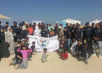 محمية «وادي الجمال» تستزرع ألف شتلة مانجروف.. وتُطلق حملات نظافة موسعة بالبحر الأحمر 4 - جريدة الجمهورية محمية «وادي الجمال» تستزرع ألف شتلة مانجروف.. وتُطلق حملات نظافة موسعة بالبحر الأحمر