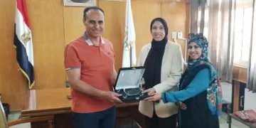 صحة بني سويف تكرم «نارمين محمود» لجهودها المتميزة في دعم برامج تنظيم الأسرة ونوادي المرأة