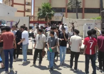 فرحة ورضا بين طلاب الثانوية العامة بمطروح لسهولة امتحان اللغة الأجنبية الثانية