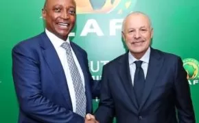 «موتسيبي» يهنئ «أبو ريدة» بالتأهل التاريخي إلى دور الـ 32 بكأس العالم