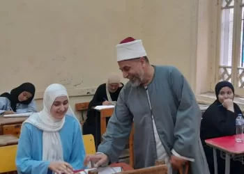 «١١» ألف طالب بالقسم الأدبي يؤدون «القرآن والحديث» بأزهر الشرقية وسط هدوء تام