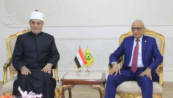 محافظ شمال سيناء يستقبل مفتي الجمهورية لبحث تعزيز الوعي ونشر الفكر الوسطي 1 - جريدة الجمهورية محافظ شمال سيناء يستقبل مفتي الجمهورية لبحث تعزيز الوعي ونشر الفكر الوسطي