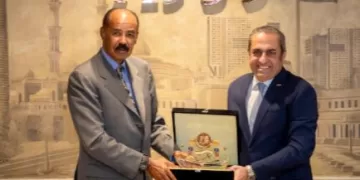 رئيس إريتريا يزور «العاصمة الجديدة».. ويشيد بالبرج الأيقوني والمنشآت الثقافية
