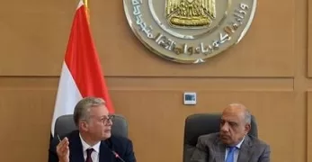 وزيرا «الكهرباء» و«البترول» يعقدان اجتماعاً موسعاً لتأمين احتياجات الطاقة ومواجهة أحمال الصيف