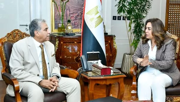 التنمية المحلية : رؤية مشتركة لتطوير «البلو هول» بمحمية أبو جالوم وتوفير فرص عمل خضراء 1 - جريدة الجمهورية التنمية المحلية : رؤية مشتركة لتطوير «البلو هول» بمحمية أبو جالوم وتوفير فرص عمل خضراء