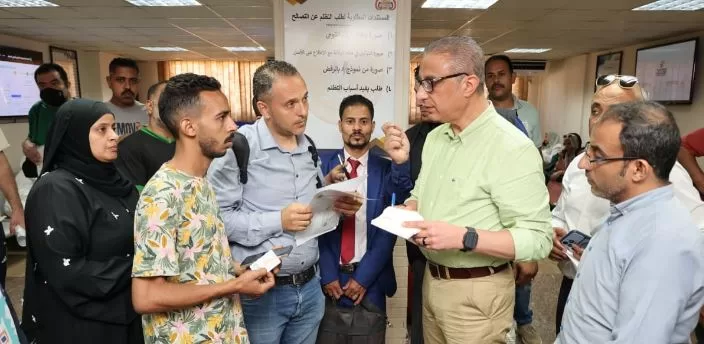 محافظ الجيزة يتفقد المركز التكنولوجي بحي العجوزة لمتابعة سير العمل وتيسير الخدمات 5 - جريدة الجمهورية 5 55 - جريدة الجمهورية