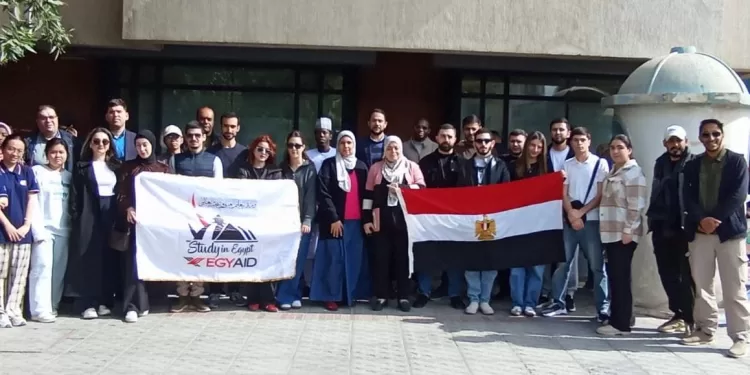التعليم العالي تصدر تقريرا حول جهود الحكومة في دعم الطلاب الوافدين إلى الجامعات المصرية خلال عام 1 - جريدة الجمهورية التعليم العالي تصدر تقريرا حول جهود الحكومة في دعم الطلاب الوافدين إلى الجامعات المصرية خلال عام