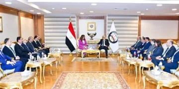 النائب العام يشهد تسليم 52 قطعة أرض لوزارة التنمية المحلية بعد إخلائها من المركبات المتحفظ عليها