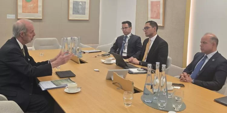 وزير الاستثمار يبحث مع رئيس «ASC Water and Energy» فرص توطين حلول الطاقة والمياه في مصر