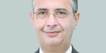 وزير التموين لـ «الجمهورية»: القمح يكفى 8 أشهر.. والزيوت 6..  والسكر لأكثر من عام