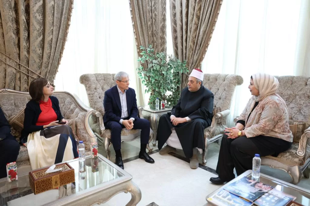 وكيل الأزهر يستقبل المرشح الروماني لمنصب الأمين العام للمنظمة الدولية للفرنكوفونية بمرصد الأزهر لمكافحة التطرف 4 - جريدة الجمهورية WhatsApp Image 2026 06 02 at 7.13.25 PM - جريدة الجمهورية