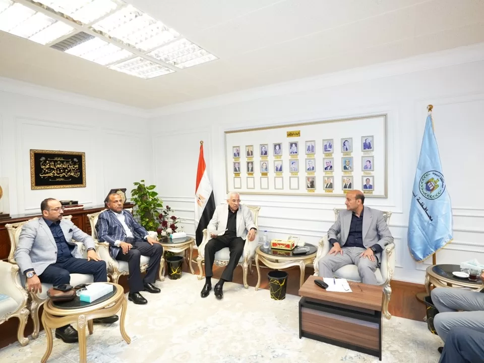 محافظ أسيوط يبحث ملفات المرافق والخدمات في لقائه الدوري بنواب البرلمان والشيوخ 2 - جريدة الجمهورية WhatsApp Image 2026 06 04 at 3.09.30 PM - جريدة الجمهورية