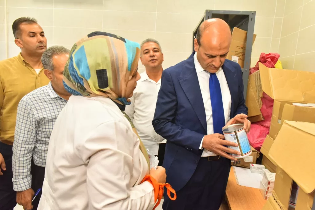 محافظ أسيوط يفاجئ وحدة طب الأسرة بقرية المعصرة لمتابعة مستوى الخدمات الصحية المقدمة للمواطنين 3 - جريدة الجمهورية WhatsApp Image 2026 06 05 at 1.54.59 PM 2 - جريدة الجمهورية