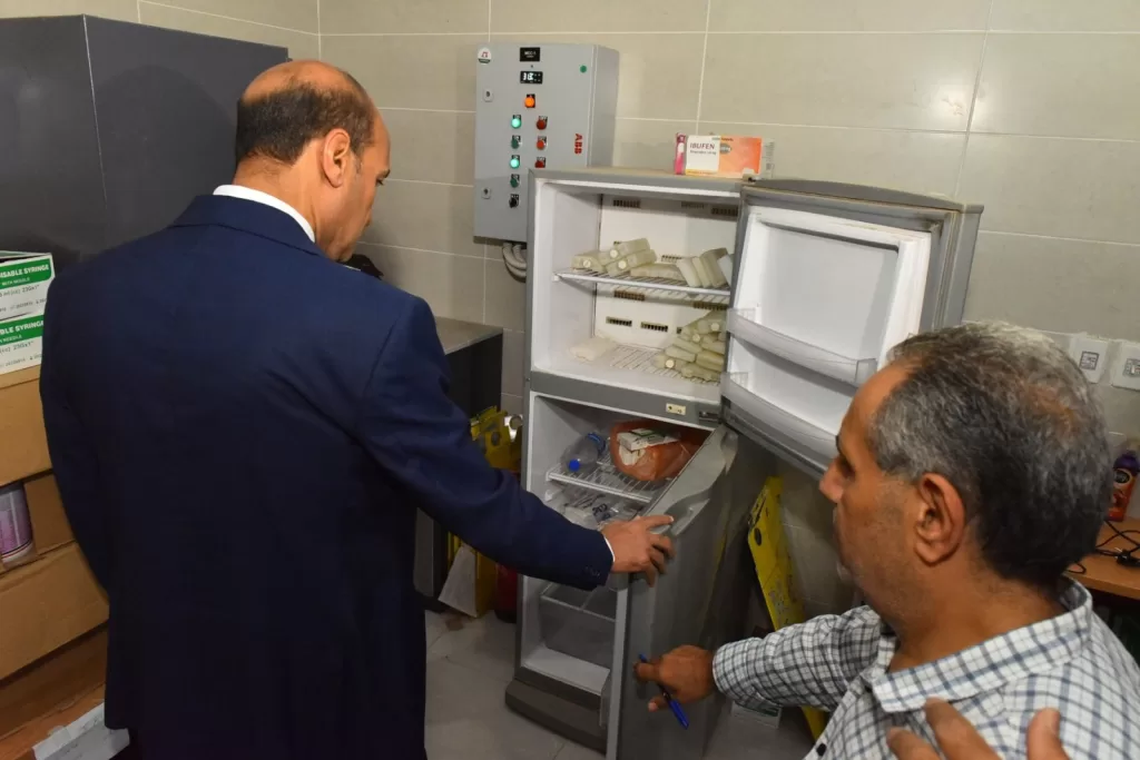 محافظ أسيوط يفاجئ وحدة طب الأسرة بقرية المعصرة لمتابعة مستوى الخدمات الصحية المقدمة للمواطنين 8 - جريدة الجمهورية WhatsApp Image 2026 06 05 at 1.55.01 PM 1 - جريدة الجمهورية