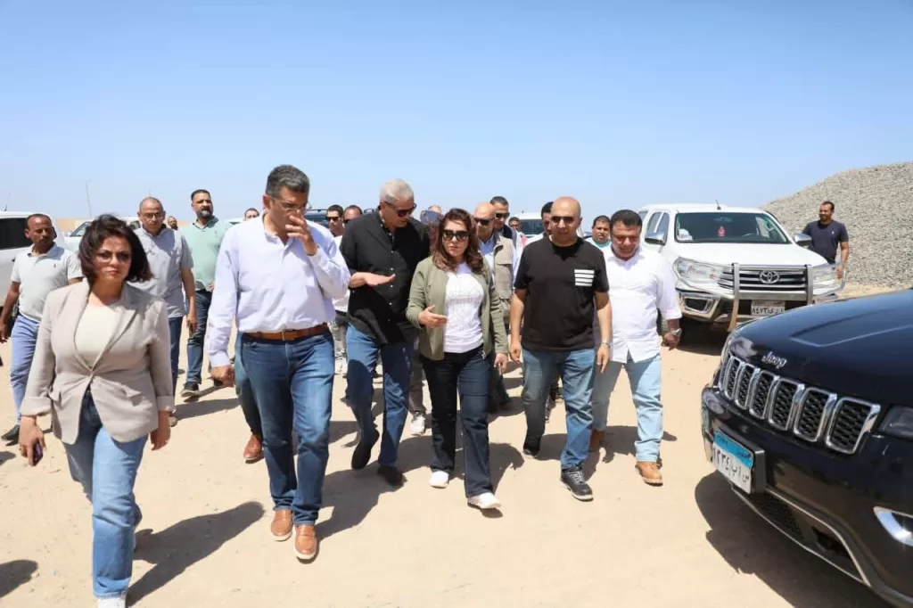 احتفالاً باليوم العالمي للبيئة .. وزيرة التنمية المحلية تتابع مشروعات بيئية وتنموية بالبحر الأحمر والمدفن الصحي برأس غارب 3 - جريدة الجمهورية WhatsApp Image 2026 06 05 at 5.56.06 PM - جريدة الجمهورية