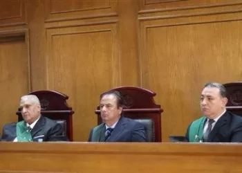 محافظ أسيوط يترأس وفدًا رسميًا وشعبيًا لتقديم واجب العزاء لأسر ضحايا حادث أبنوب