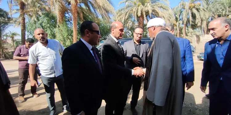 محافظ أسيوط يترأس وفدًا رسميًا وشعبيًا لتقديم واجب العزاء لأسر ضحايا حادث أبنوب 1 - جريدة الجمهورية محافظ أسيوط يترأس وفدًا رسميًا وشعبيًا لتقديم واجب العزاء لأسر ضحايا حادث أبنوب