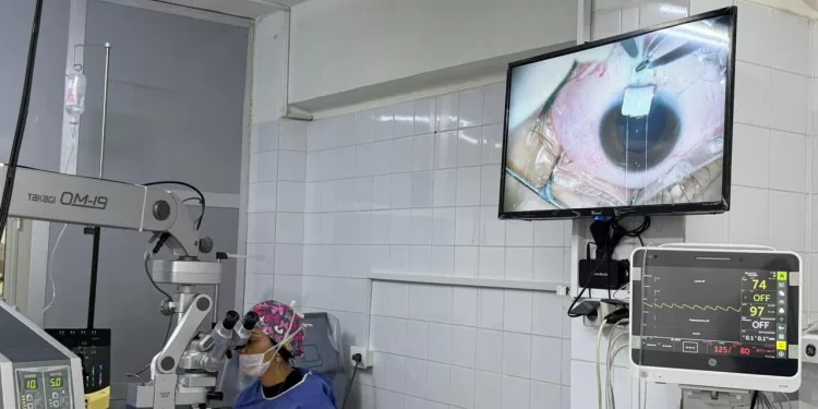 نجاح أول جراحة مياة زرقاء بمستشفى رمد الفيوم بتقنية الـDeep Sclerotomy