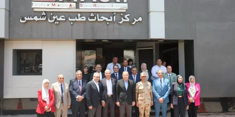 وزير التعليم العالي ورئيس جامعة عين شمس يتفقدان مشروعات الجامعة التعليمية والطبية
