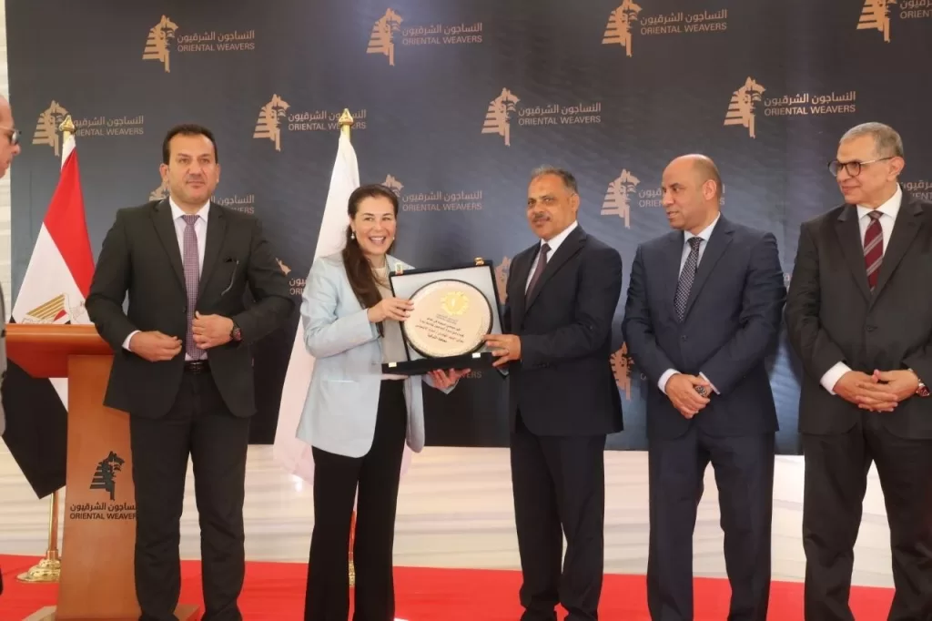وزير العمل: توجيهات رئاسية بدعم ملف العمال لدفع عجلة الإنتاج في الدولة 6 - جريدة الجمهورية WhatsApp Image 2026 06 08 at 2.48.22 PM - جريدة الجمهورية