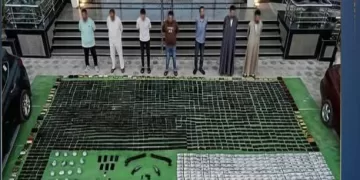 مصرع هاربَين من المؤبد وضبط أعوانهم بعد معركة بالرصاص.. سقطوا بشحنة مخدرات وترسانة سلاح بـ120 مليونًا