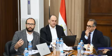 اتحاد الصناعات يبحث مستقبل التكتلات الاقتصادية لتعميق التصنيع وزيادة الصادرات