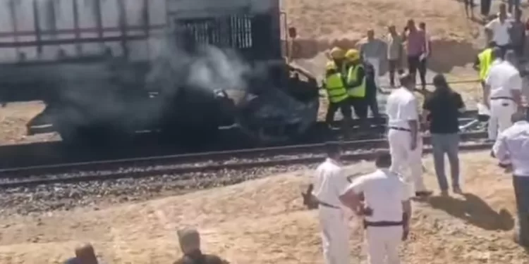 مصرع 8 من أسرة واحدة أسفل عجلات قطار السويس