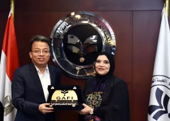 نائب رئيس هيئة الاستثمار تبحث مع وفد صيني تعزيز الشراكة الاقتصادية والتمويلية 2 - جريدة الجمهورية نائب رئيس هيئة الاستثمار تبحث مع وفد صيني تعزيز الشراكة الاقتصادية والتمويلية