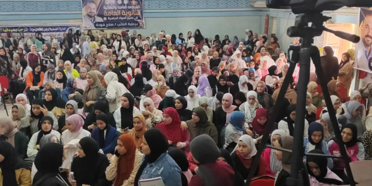 القوافل التعليمية المجانية تجذب طلاب الثانوية العامة بالسنبلاوين 1 - جريدة الجمهورية القوافل التعليمية المجانية تجذب طلاب الثانوية العامة بالسنبلاوين