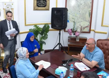 في لقائه الأسبوعي بالمواطنين.. محافظ الإسكندرية يشدد على القضاء على البيروقراطية بالأحياء والتيسير على المواطنين 5 - جريدة الجمهورية وزير الاستثمار: مصر تمتلك مقومات التحول إلى مركز إقليمي لصناعة سيارات النقل