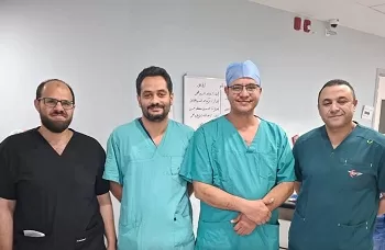 التنسيق بين فرق النساء والتخدير والقلب والتمريض.. «قيصرية عاجلة» تنقذ أمًا وجنينها بمجمع السويس الطبي 2 - جريدة الجمهورية التنسيق بين فرق النساء والتخدير والقلب والتمريض.. «قيصرية عاجلة» تنقذ أمًا وجنينها بمجمع السويس الطبي