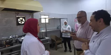 مدير الطب العلاجي يتفقد 5 مستشفيات بالقاهرة للتأكد من توافر الأدوية والمستلزمات الطبية