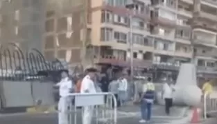 «ستر من الله».. نجاة رواد كورنيش الإسكندرية بعد سقوط كتلة خرسانية ضخمة في ميامي