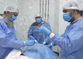 إنجاز طبي جديد: صحة الشرقية تنجح في تركيب أول أنبوبة تغذية لمريضة مسنة
