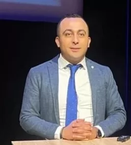 د. أحمد طايع يكشف: كيف تنهي المناظير العلاجية معاناة مرضى ارتجاع المريء؟ 1 - جريدة الجمهورية د. أحمد طايع يكشف: كيف تنهي المناظير العلاجية معاناة مرضى ارتجاع المريء؟