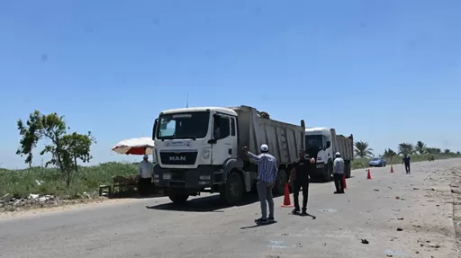 حملة مكبرة بالبحيرة لتطهير مقلب «كوم بلاج» العشوائي وإعادة استغلال مساحته 1 - جريدة الجمهورية حملة مكبرة بالبحيرة لتطهير مقلب «كوم بلاج» العشوائي وإعادة استغلال مساحته
