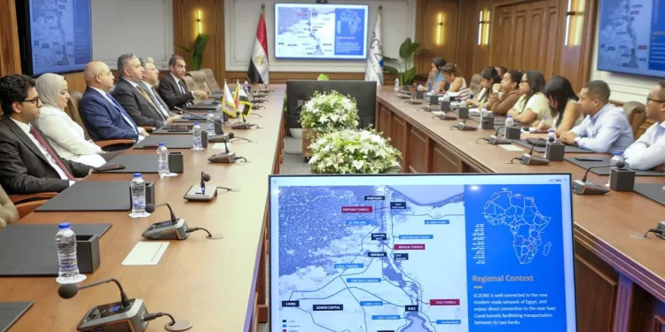 فرص استثمارية واعدة.. اقتصادية قناة السويس تستقبل وفدًا رفيعًا من جمهورية مدغشقر