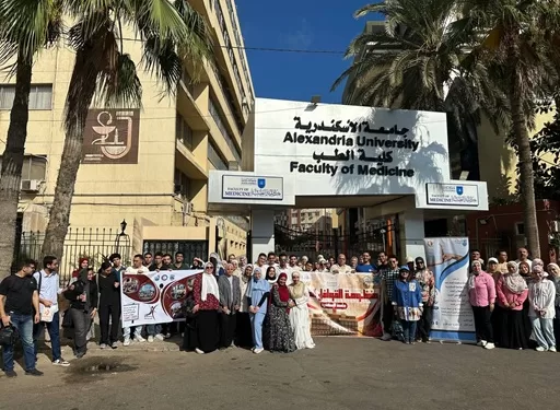 جامعة الإسكندرية توفر الرعاية الطبية لـ 467 مواطنًا بقرية «أبيس 7»