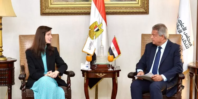 رئيس «الأعلى للإعلام» يبحث مع مساعد مدير اليونسكو تطوير المنظومة الإعلامية وحماية التراث