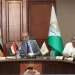 لرفع كفاءة منظومة العمل.. محافظ الجيزة يعقد اجتماعًا موسعًا مع مسئولي شركات النظافة والمتعهدين