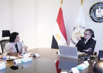 وزير التخطيط يبحث مع كلية "ثندربيرد" الأمريكية تفعيل مبادرة "100 مليون متعلم" في مصر 2 - جريدة الجمهورية وزير التخطيط يبحث مع كلية “ثندربيرد” الأمريكية تفعيل مبادرة “100 مليون متعلم” في مصر